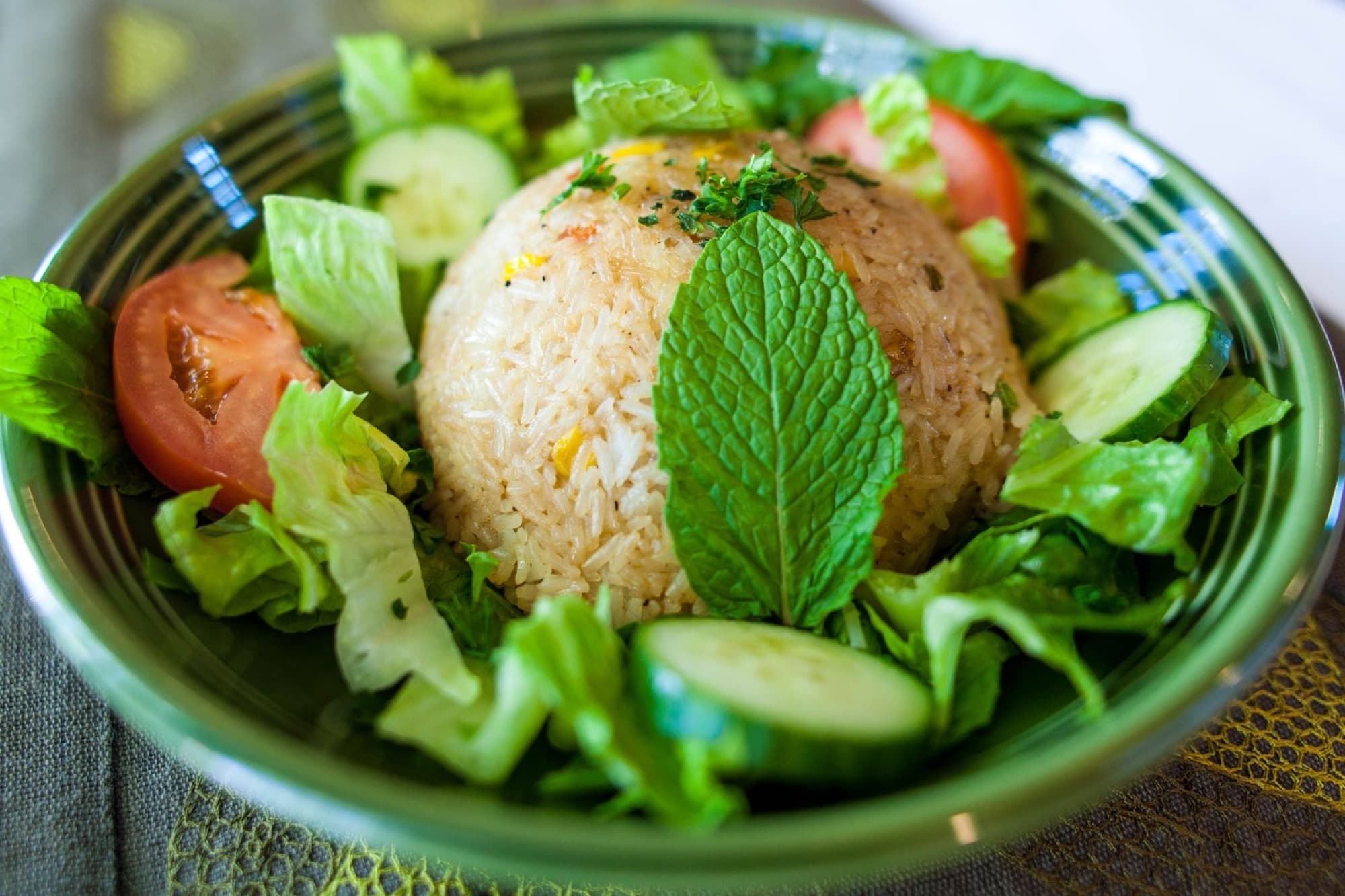 Seasoned rice with fresh salad